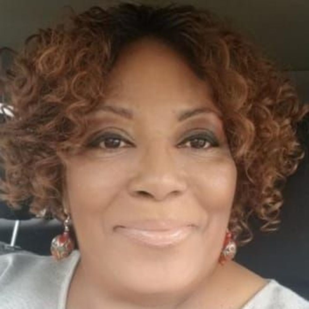Meet your Posher, Sandra